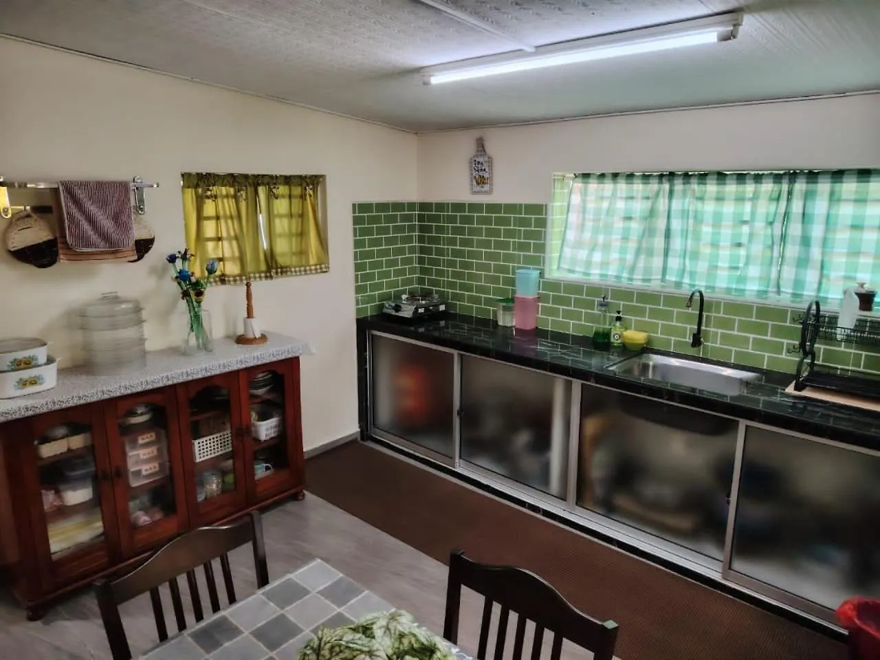 Sri Malati Homestay And Event Space Balik Pulau 0*,